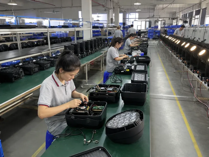Vefey factory production line in Meizhou, Guangdong Province manufacturing church stage lighting fixtures